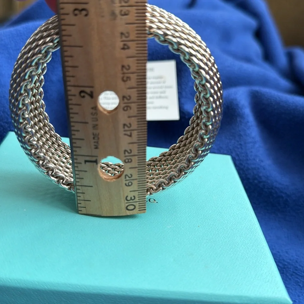 Authentic Tiffany Somerset Sterling silver bracelet bangle with pouch & box - Picture 9 of 15